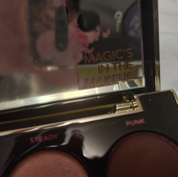 Gwen stefani urban decay palette - Picture 5 of 6